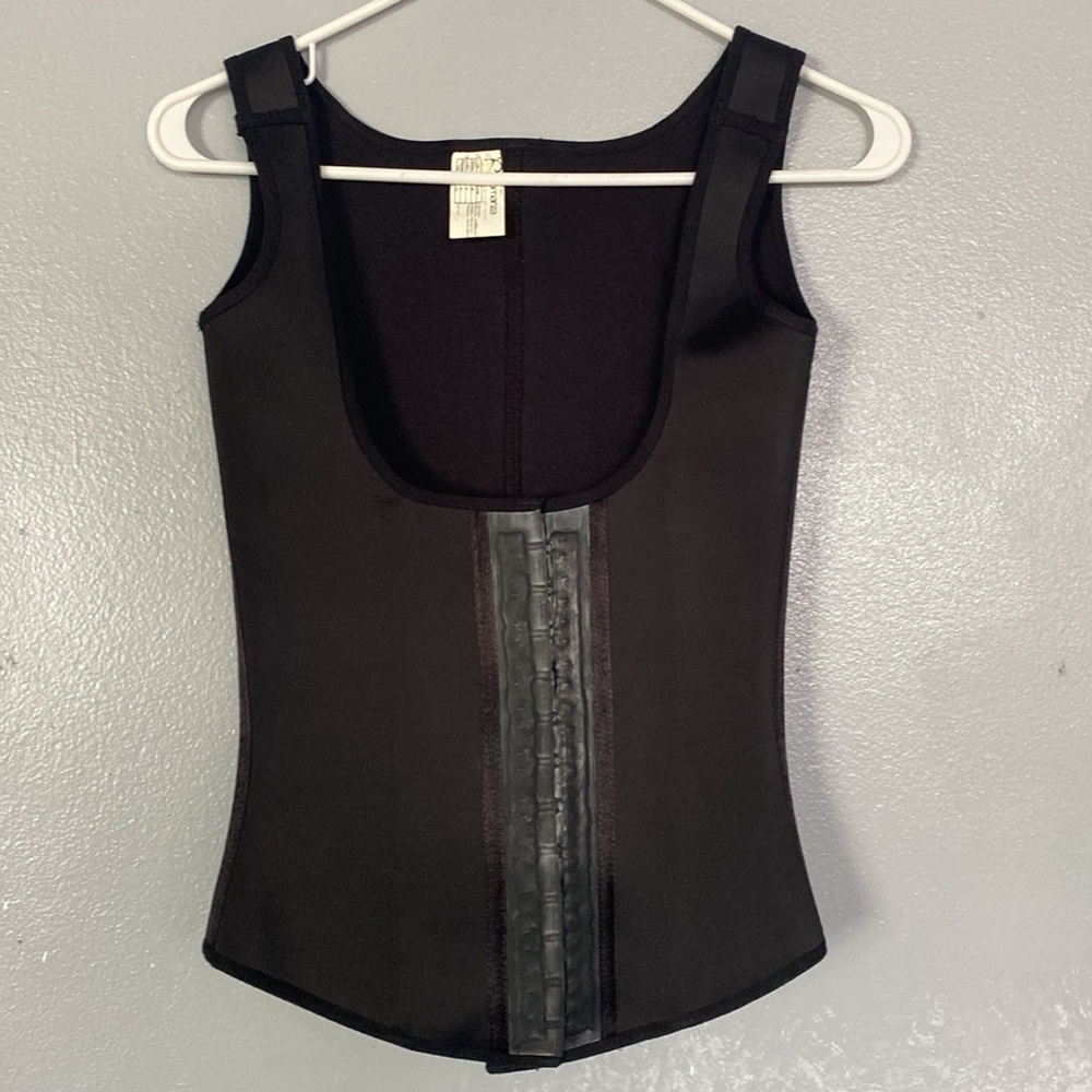Waist Trainer Shapewear Waist Shaper Black Size M / 34 From Colombia